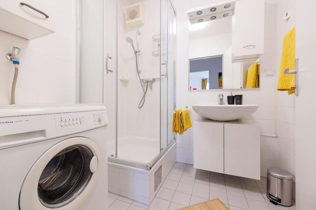 New! Cozy & Lovely Home In The 3Rd District Wien Eksteriør bilde